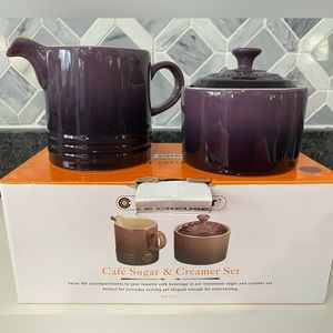NIB a set of Le Creuset Cafe Sugar & Creamer Set Cassis